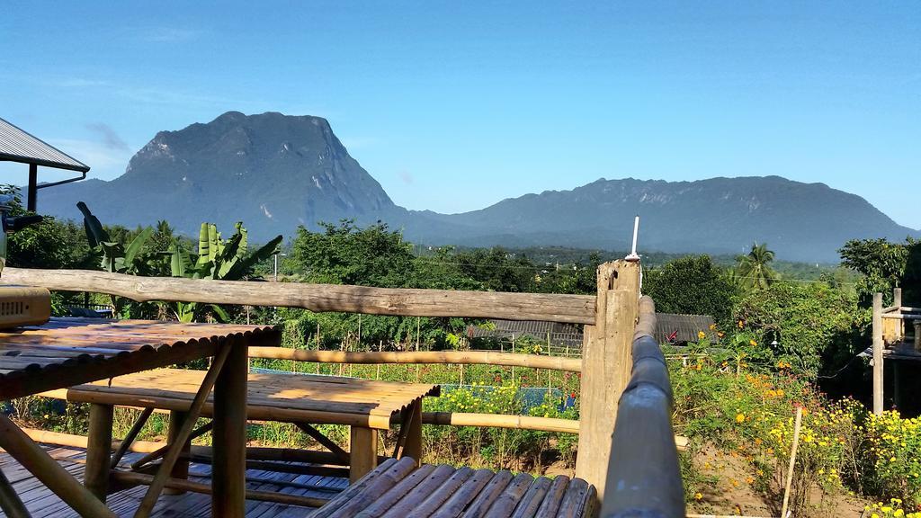 Baan Aingdoi Homestay, チェンダオ エクステリア 写真