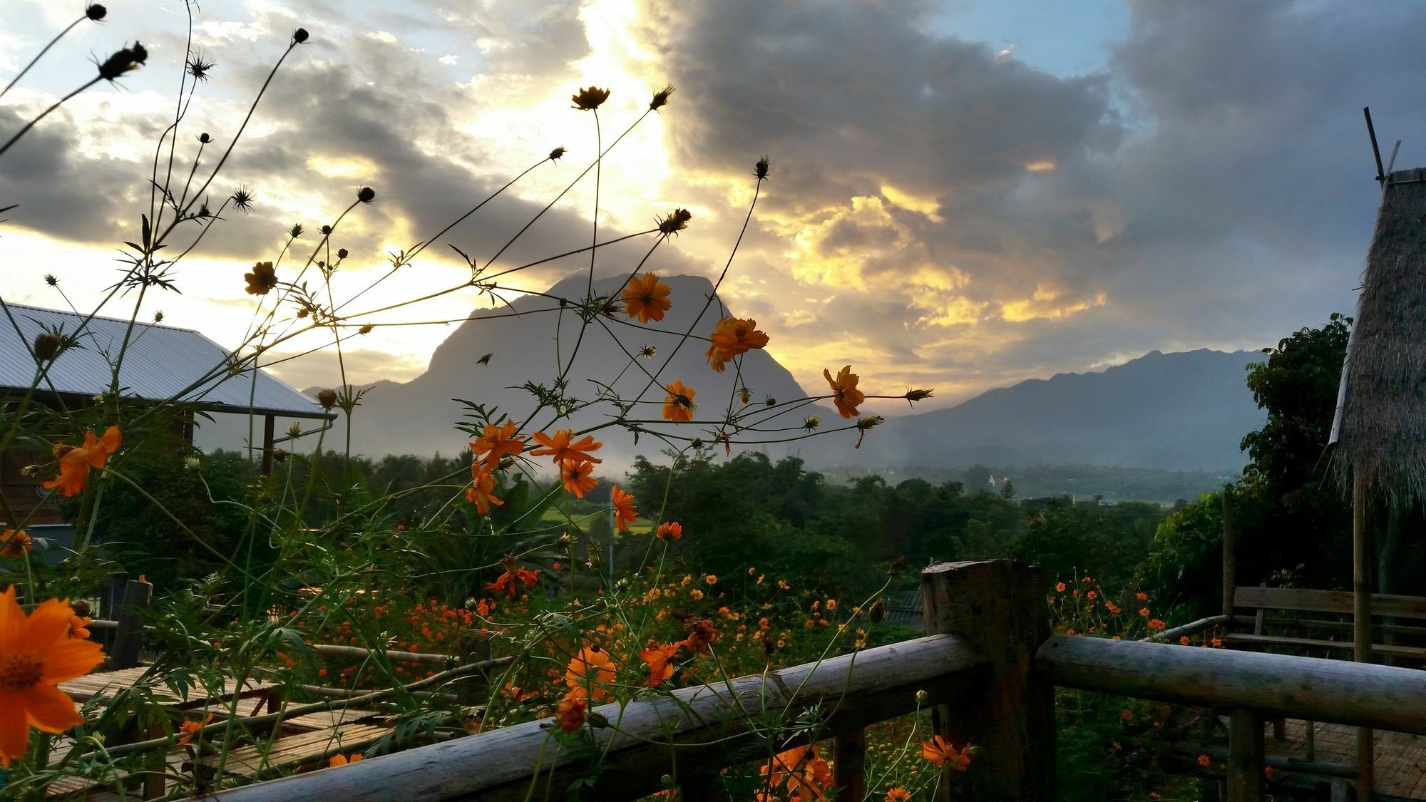 Baan Aingdoi Homestay, チェンダオ エクステリア 写真