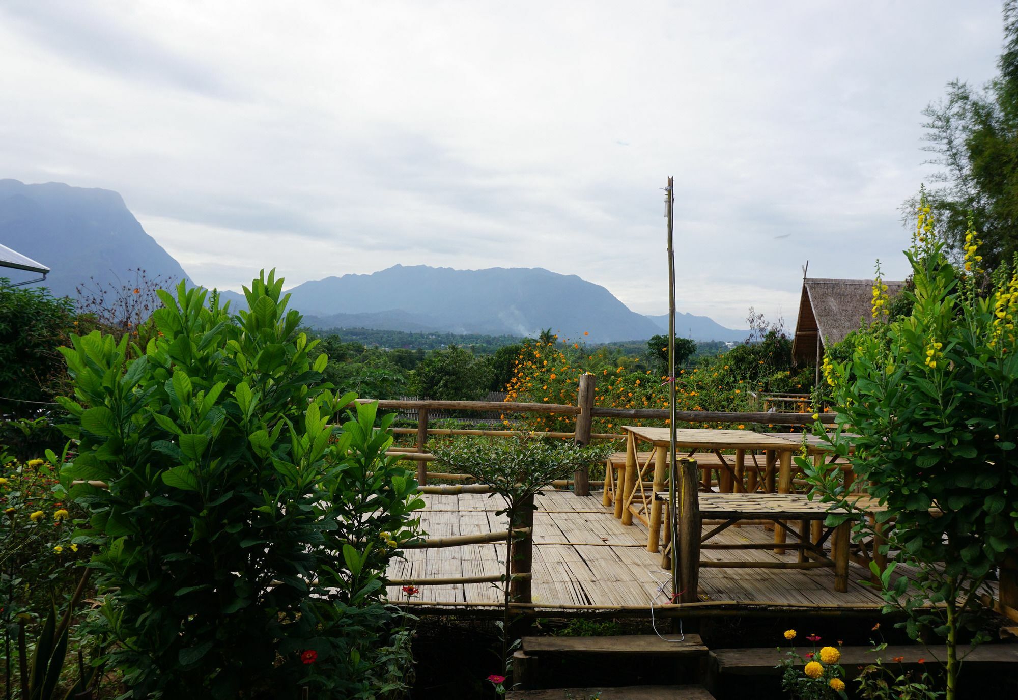 Baan Aingdoi Homestay, チェンダオ エクステリア 写真